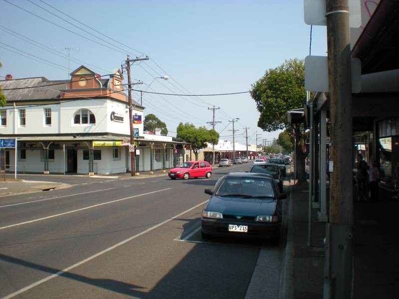 329 Pakington Street, Newtown VIC 3220