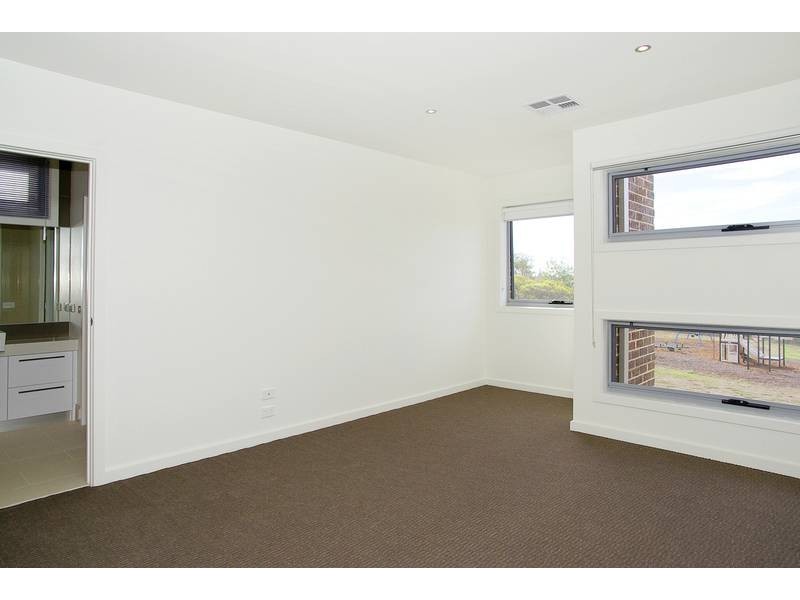 10/40-42 Percy St, Newtown VIC 3220