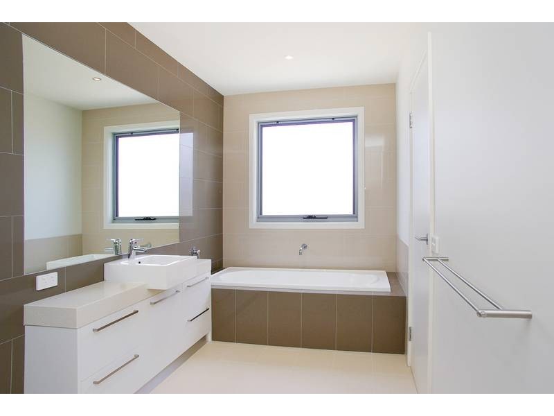 4/40-42 Percy St, Newtown VIC 3220