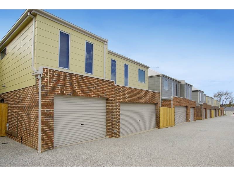 4/40-42 Percy St, Newtown VIC 3220