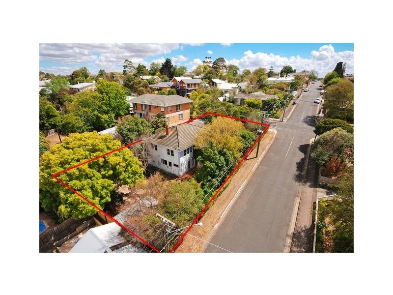5 Mercer Parade, Newtown VIC 3220