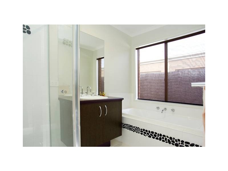 17 Wicklow Place, Grovedale VIC 3216