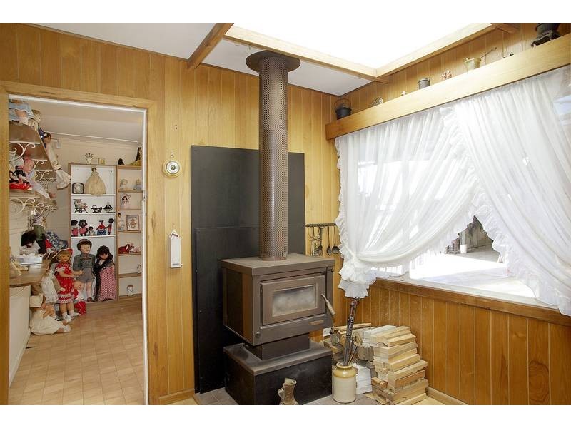 15 Royal Crescent, Hamlyn Heights VIC 3215