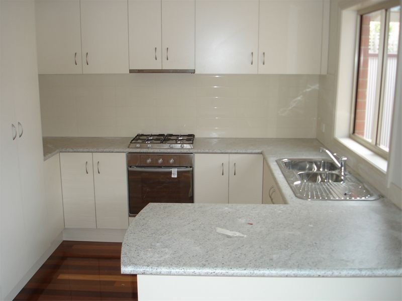7 Gibb St, Hamlyn Heights VIC 3215