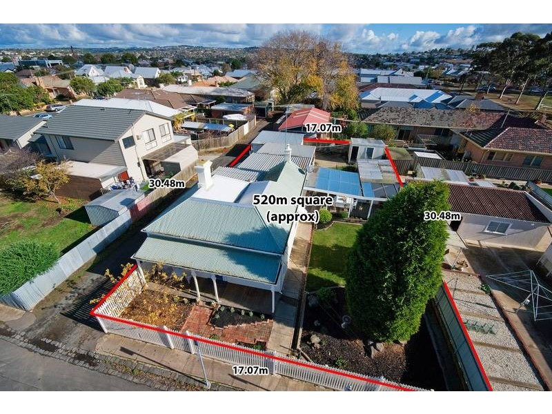 5 Westcott Place, Newtown VIC 3220