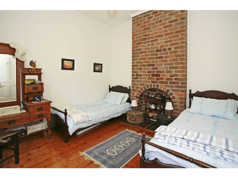 5 Westcott Place, Newtown VIC 3220