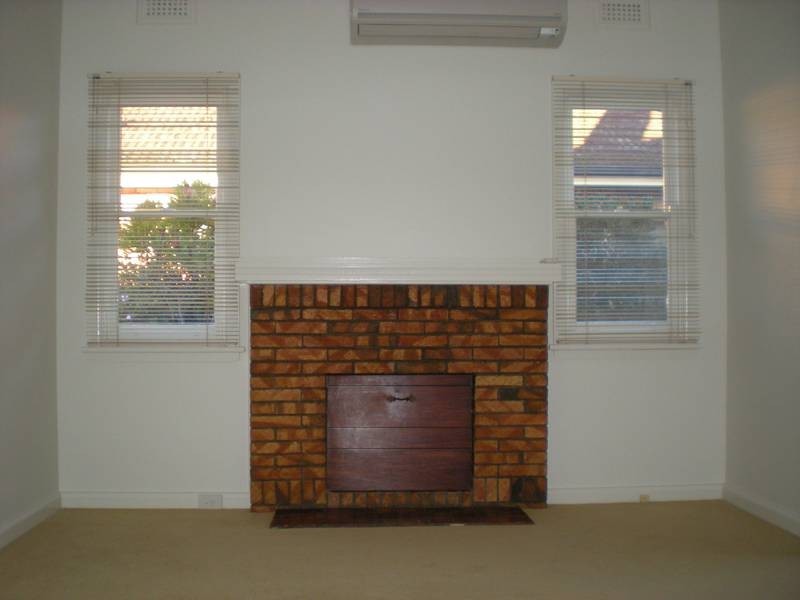 8 Fairmont Road, Newtown VIC 3220