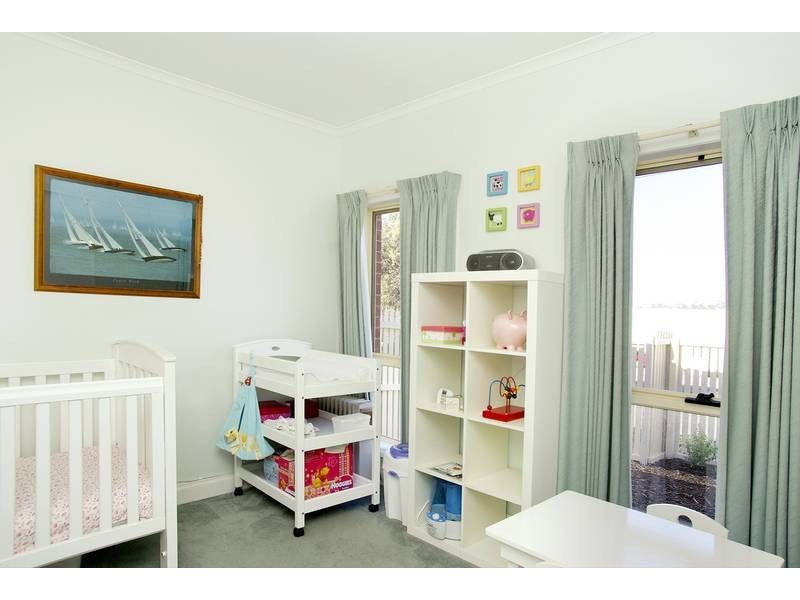 50 Cairns Avenue, Newtown VIC 3220