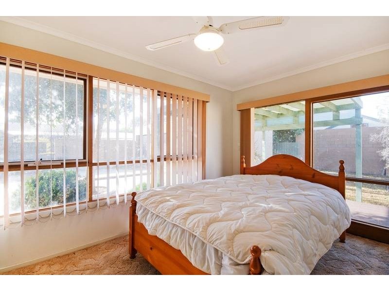 14 Glamis Street, Newtown VIC 3220