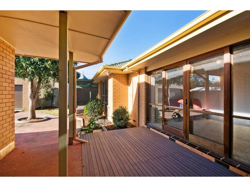 14 Glamis Street, Newtown VIC 3220