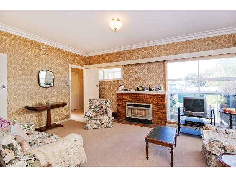 25a Seaview Parade, Belmont VIC 3216