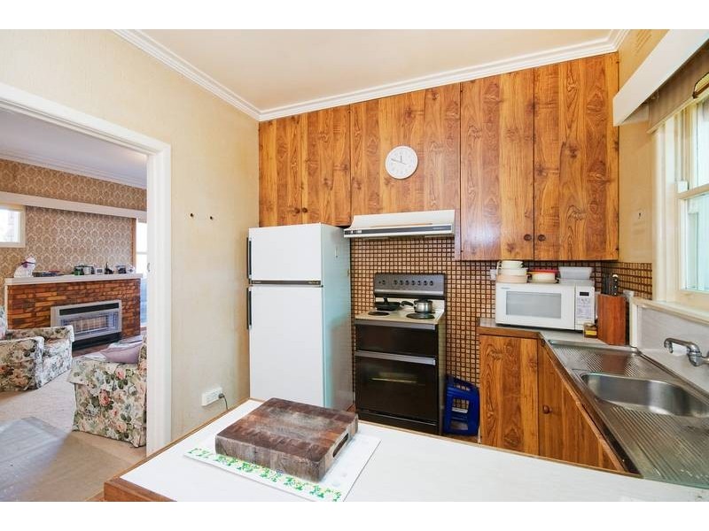 25a Seaview Parade, Belmont VIC 3216