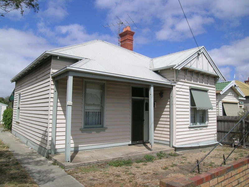 366 Pakington Street, Newtown VIC 3220