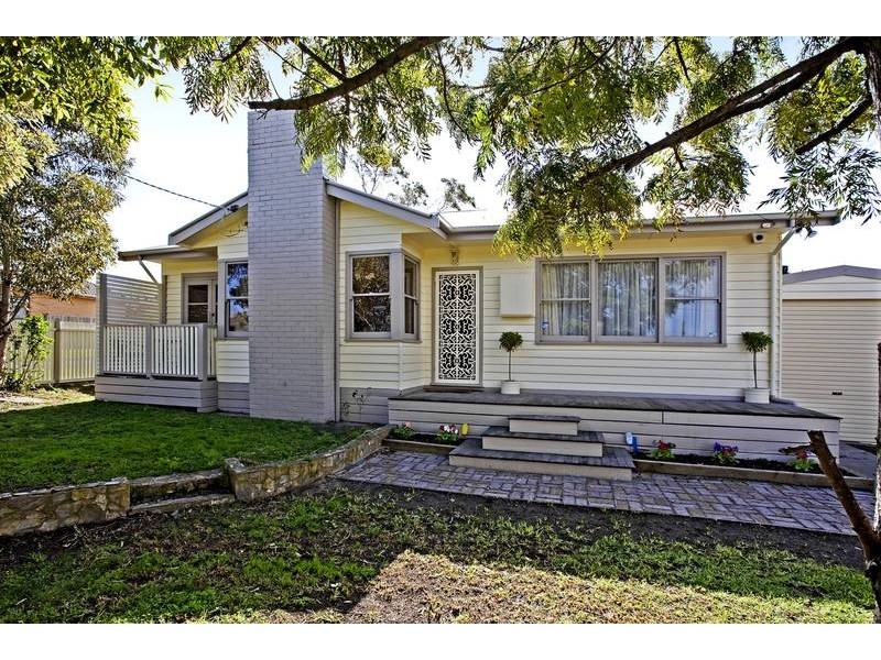14 Summit Ave, Belmont VIC 3216