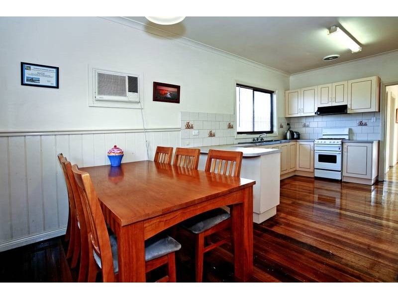 14 Summit Ave, Belmont VIC 3216
