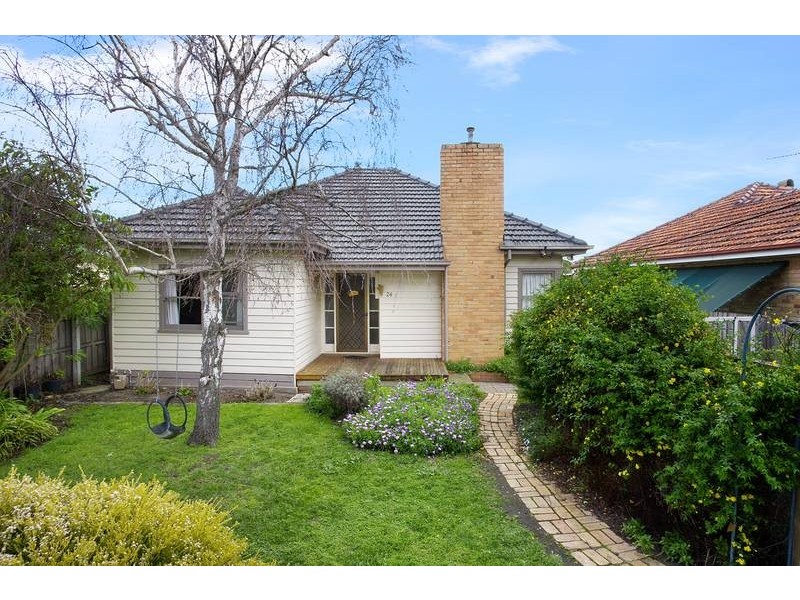 24 Cambridge Street, Belmont VIC 3216