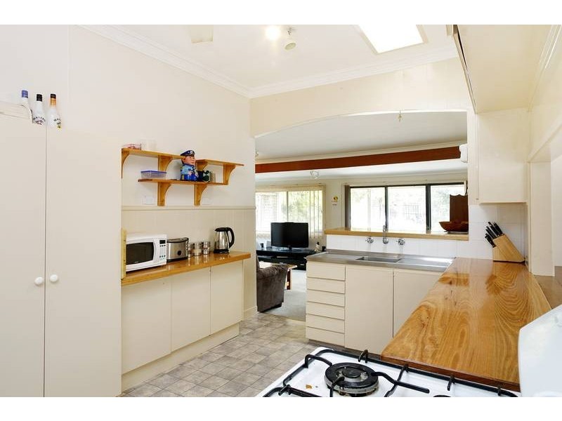 24 Cambridge Street, Belmont VIC 3216