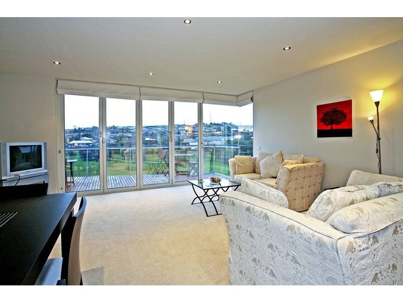 37 Pepperdine Way, Highton VIC 3216