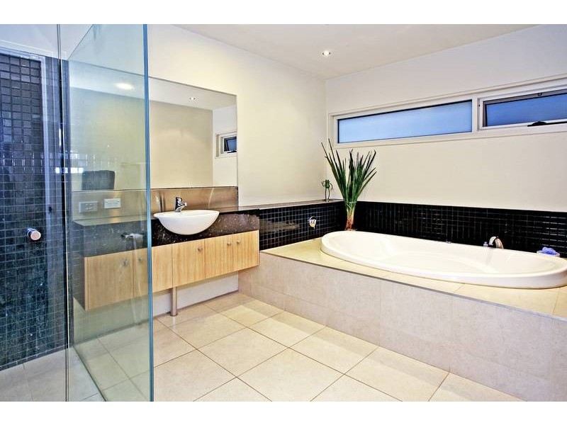37 Pepperdine Way, Highton VIC 3216