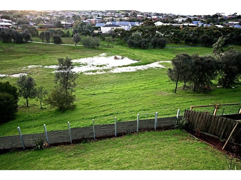 37 Pepperdine Way, Highton VIC 3216