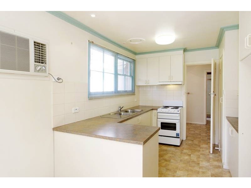 33 Craigie Road, Newtown VIC 3220
