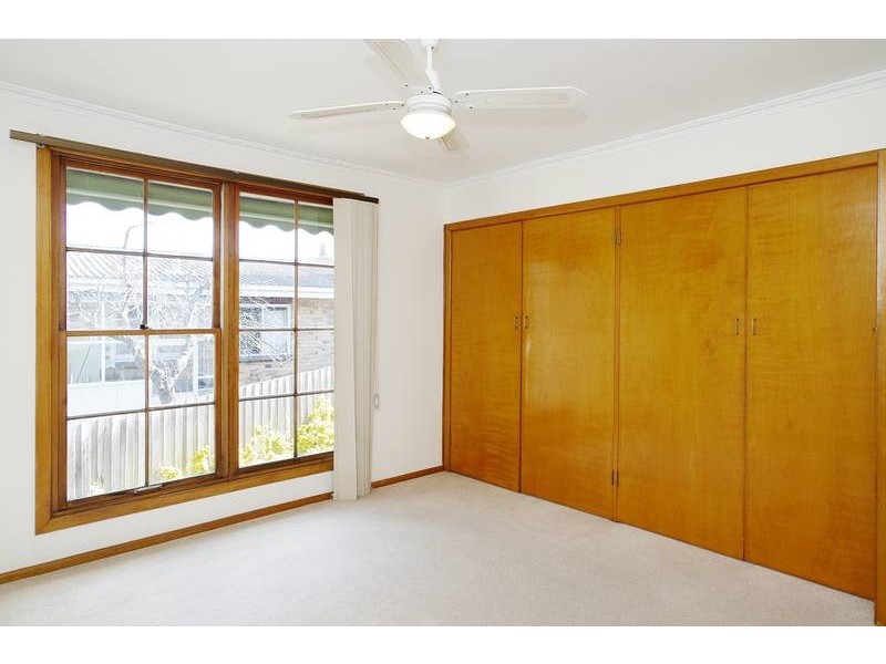 33 Craigie Road, Newtown VIC 3220