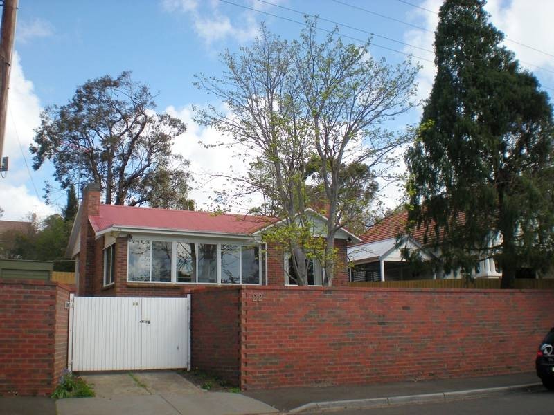 22 Nantes Street, Newtown VIC 3220