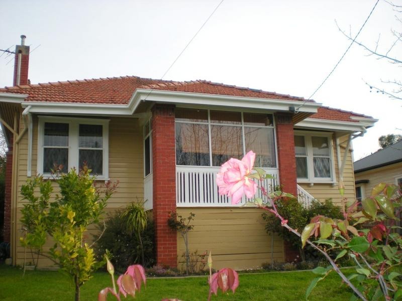 23 Upper Skene Street, Newtown VIC 3220