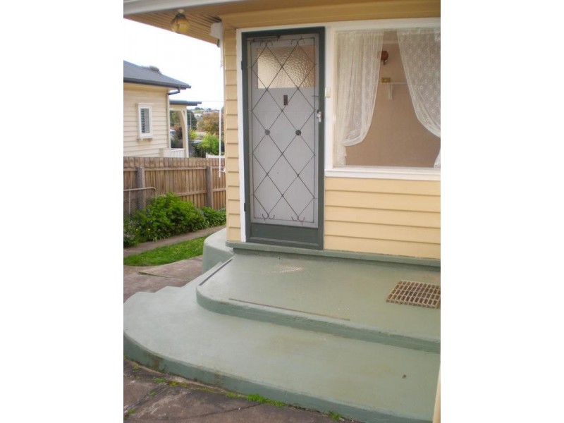 23 Upper Skene Street, Newtown VIC 3220