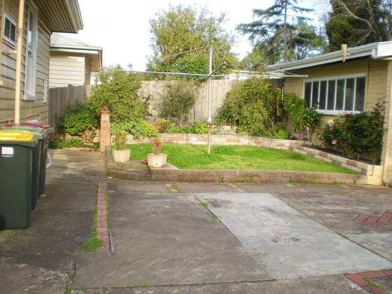 23 Upper Skene Street, Newtown VIC 3220