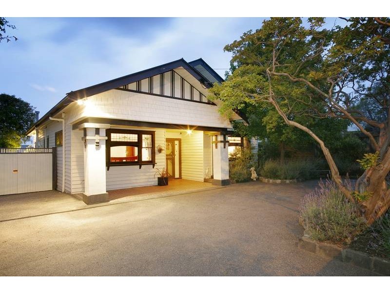 318 Shannon Avenue, Newtown VIC 3220