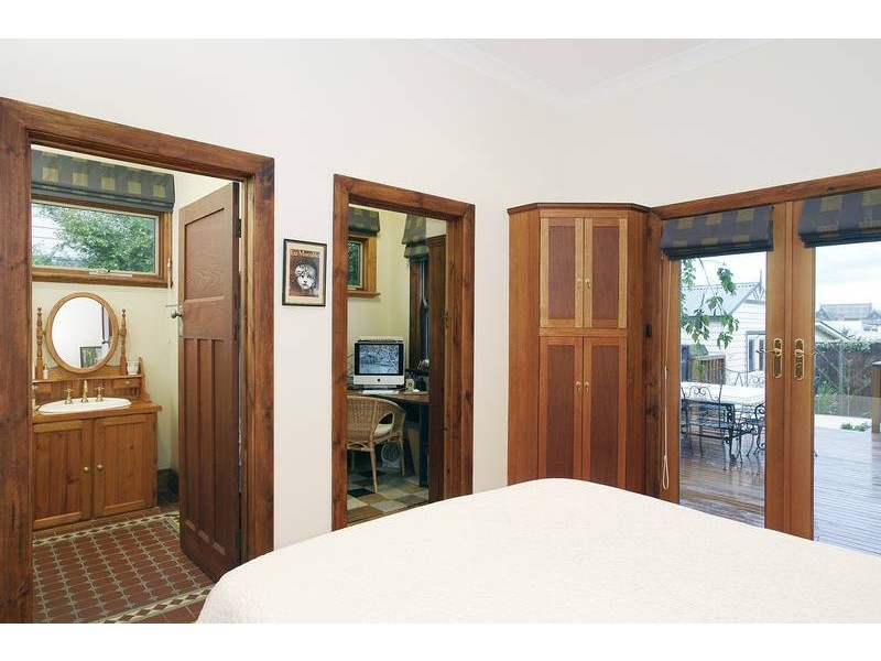 318 Shannon Avenue, Newtown VIC 3220