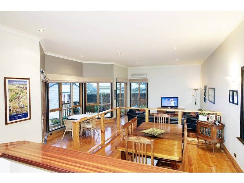 318 Shannon Avenue, Newtown VIC 3220