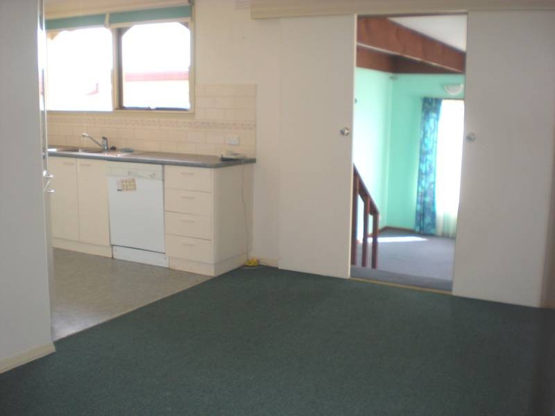 39 Springhurst Cresent, Grovedale VIC 3216