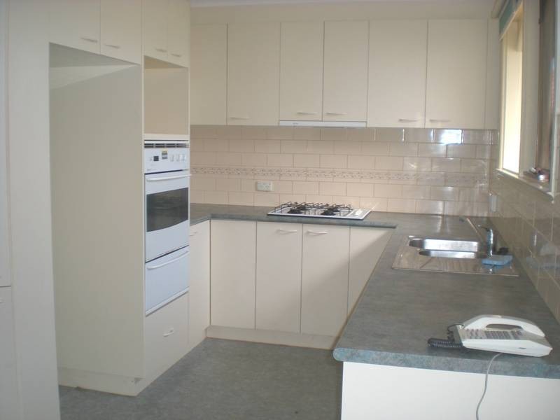 39 Springhurst Cresent, Grovedale VIC 3216