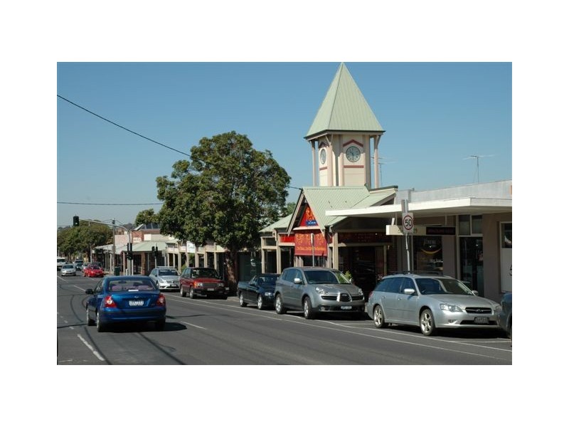 3 Fairview Avenue, Newtown VIC 3220