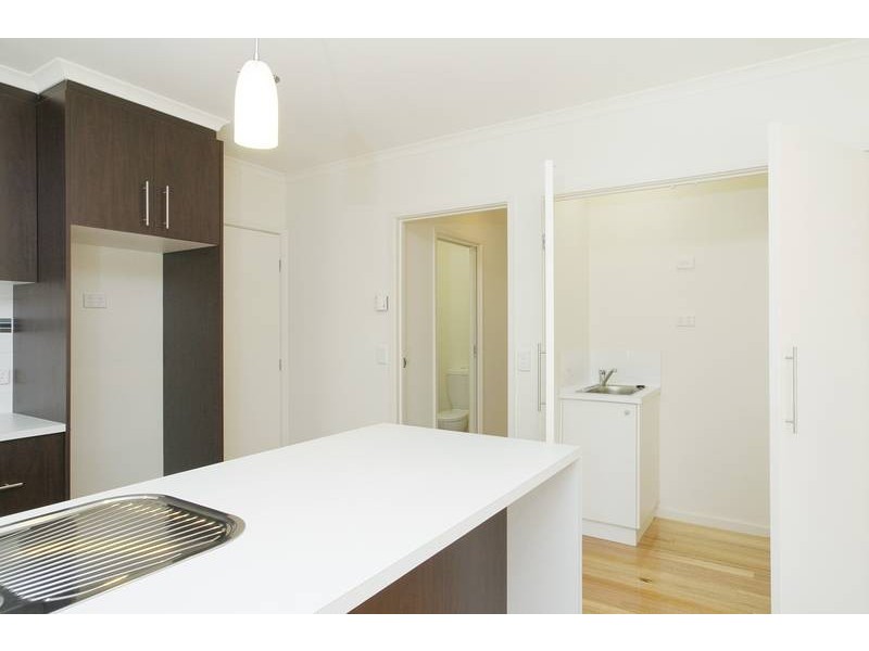 65 Bond Street, Newtown VIC 3220