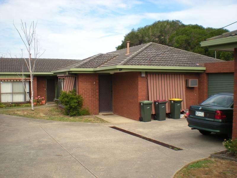 2/27 Pinecest Ave, Highton VIC 3216