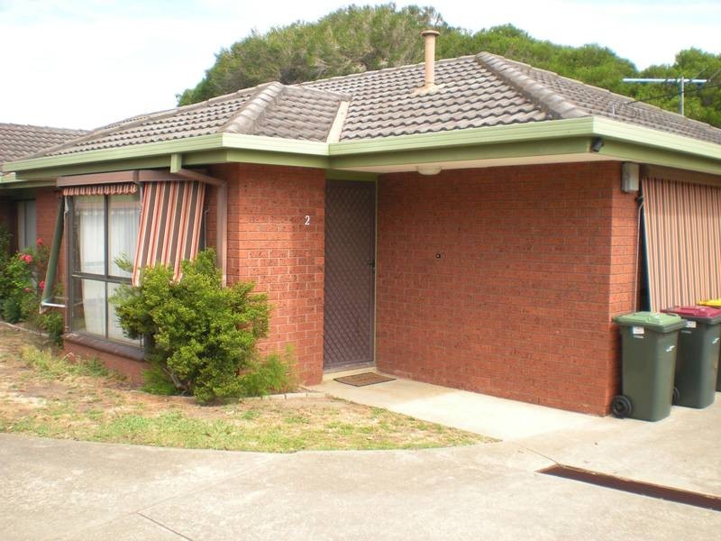 2/27 Pinecest Ave, Highton VIC 3216