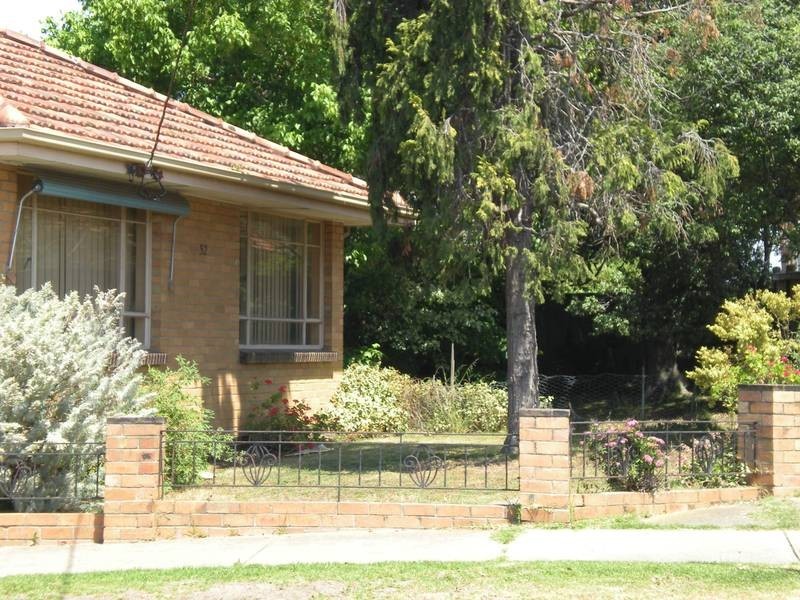 52 Minerva Road, Herne Hill VIC 3218