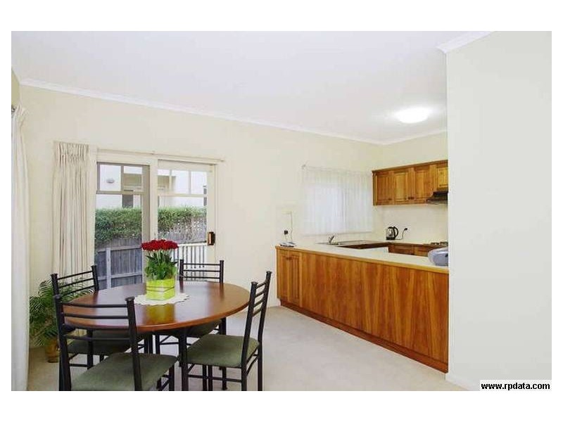 2/2 Upper Skene Street, Newtown VIC 3220