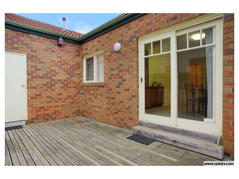 2/2 Upper Skene Street, Newtown VIC 3220