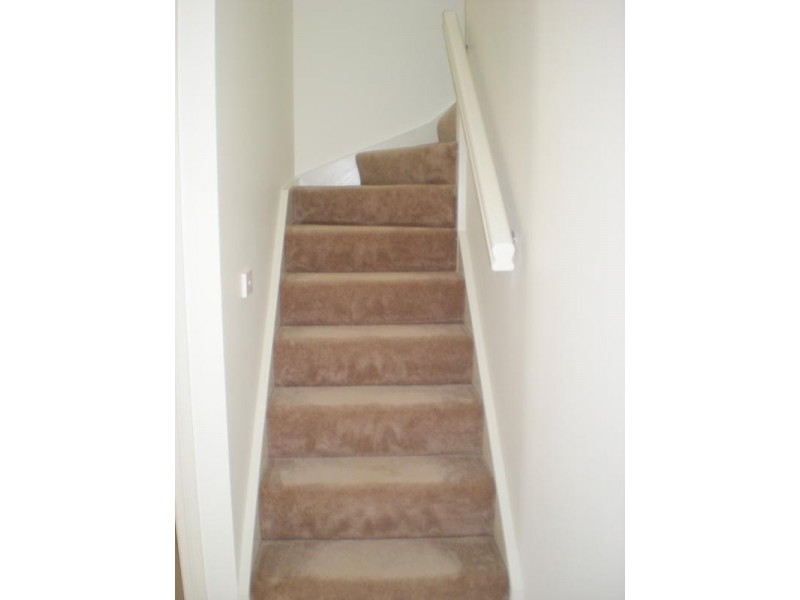 2/31 Vista Road, Newtown VIC 3220