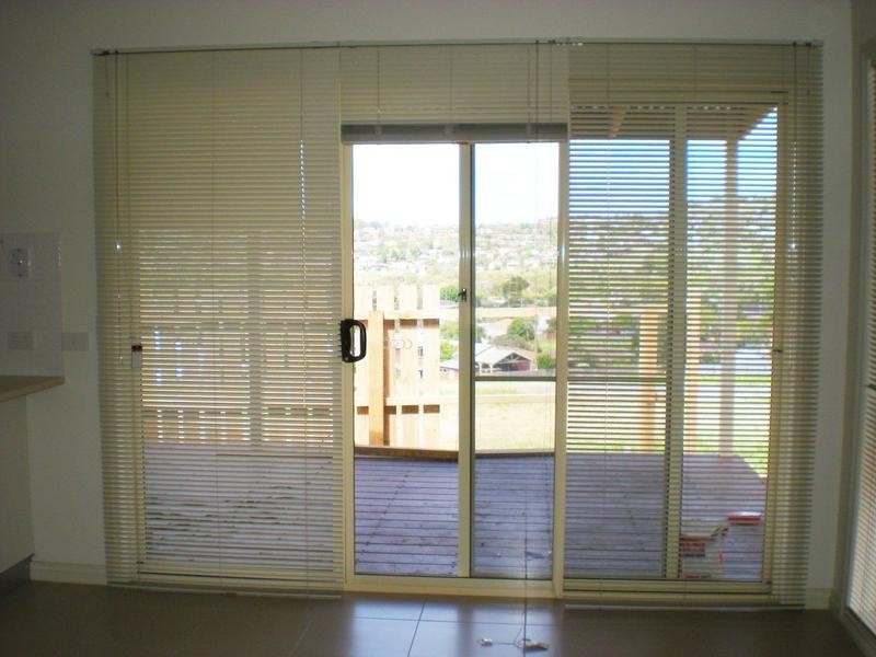 2/31 Vista Road, Newtown VIC 3220