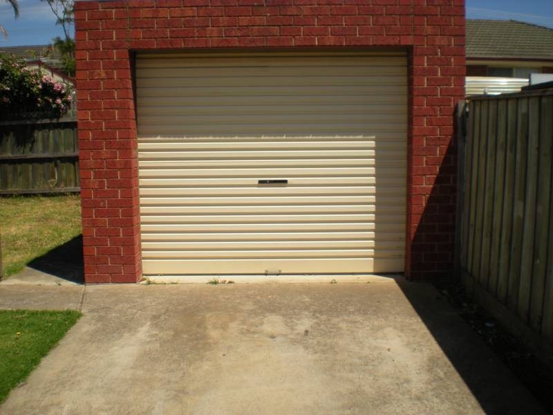 3/6 Burdekin road, Highton VIC 3216