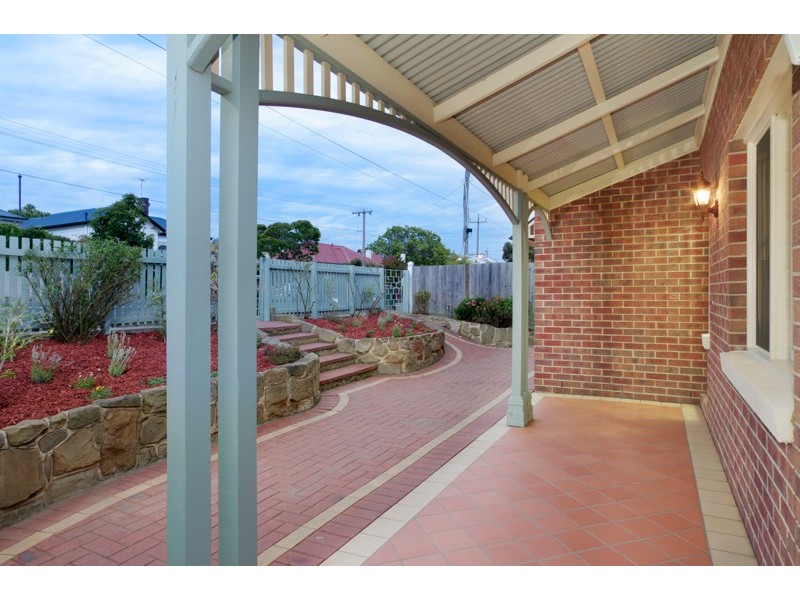 87 Noble Street, Newtown VIC 3220