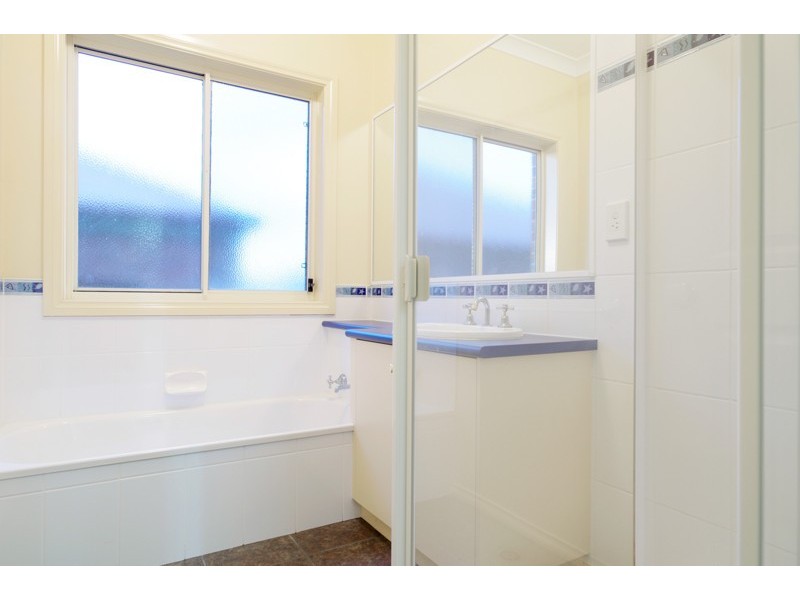 87 Noble Street, Newtown VIC 3220