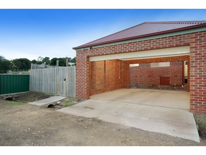 87 Noble Street, Newtown VIC 3220