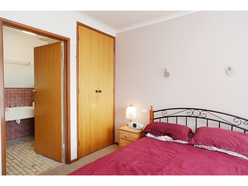 1 Currawong Court, Lara VIC 3212