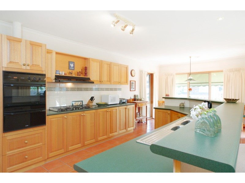 42 Glengate Street, Hamlyn Heights VIC 3215